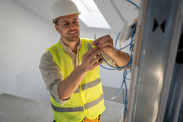 Best Affordable Emergency Electrician  in Lowell, MA